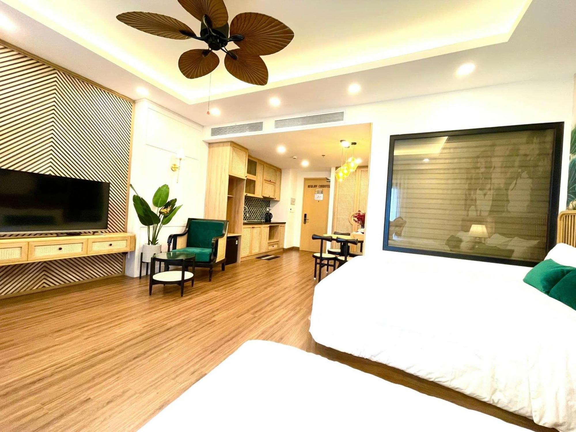 Tony Apartment -Flc Sea Tower Куи Нхон Екстериор снимка